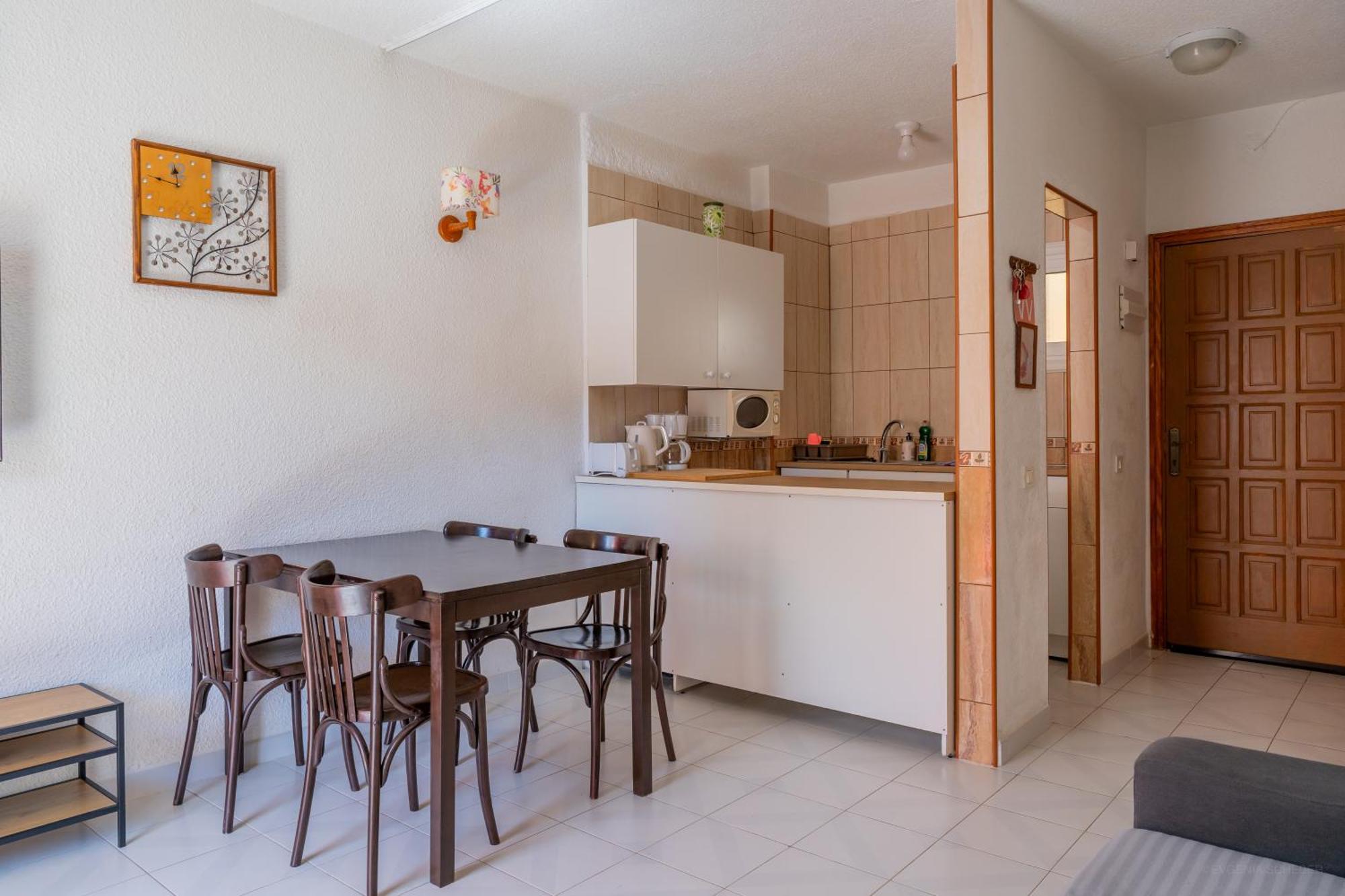 Apartments In Los Cristianos, Tenerife, Canary Islands 洛斯克里斯蒂亚诺斯 外观 照片